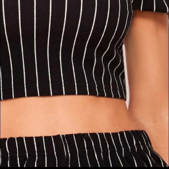 NEW 2 Piece Set Top and Shorts - Picture 5 of 8